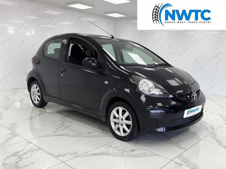 Cheap Toyota AYGO **MAKE US AN OFFER!!**1.0 VVT-i Black Hatchback 5dr Petrol Manual Euro 4 (67 bhp) for sale in Preston, Lancashire
