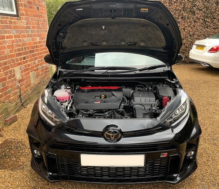 Toyota GR Yaris Toyota GR Yaris Circuit Pack 9,300 Miles Cat S (Rear Damage at 700 miles) — миниатюра 3