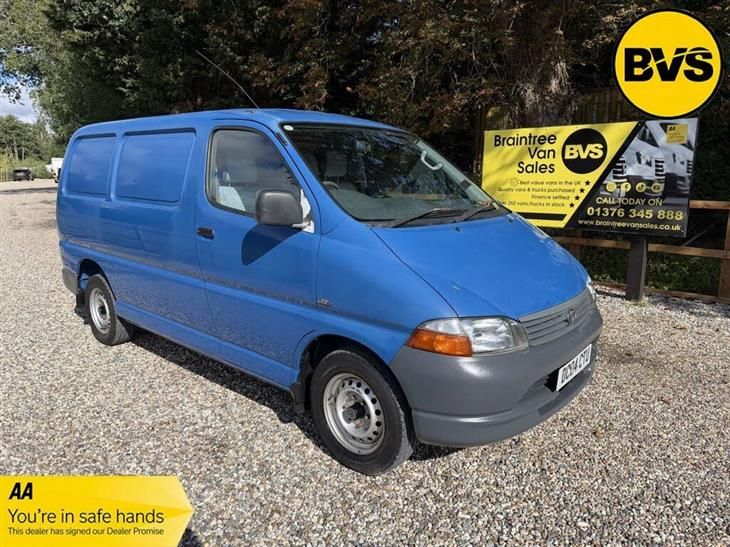 Toyota Hi-Ace 2.5 D-4D 280 GS-Xtra Panel Van 4dr Diesel Manual (102 bhp)