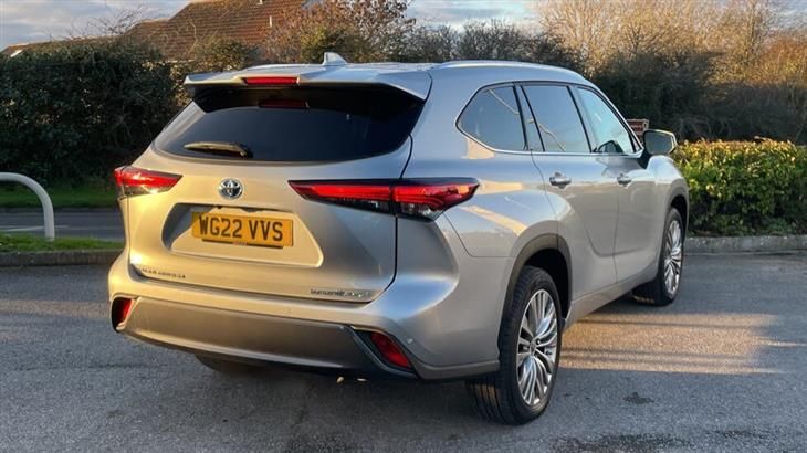 Toyota Highlander cars for sale | PistonHeads UK