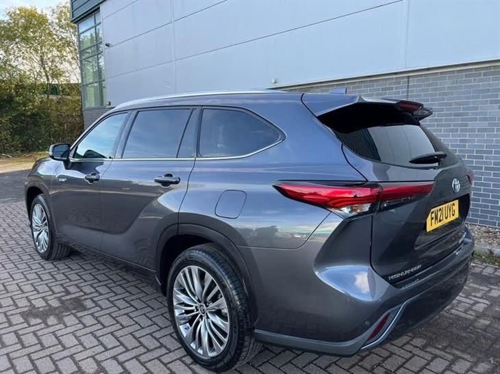 2021 Toyota Highlander cars for sale PistonHeads UK