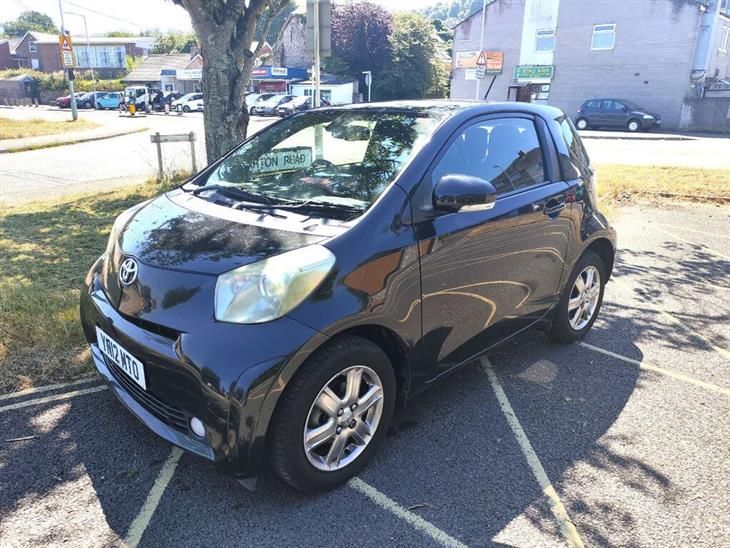 Toyota iQ