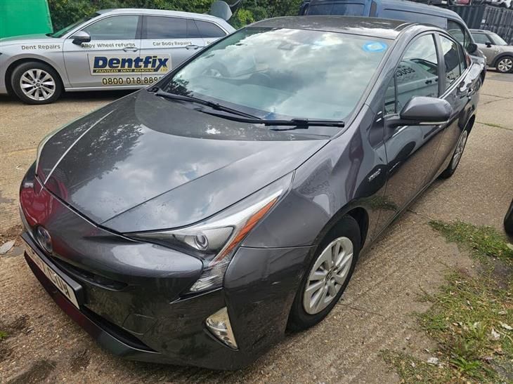 Toyota Prius+