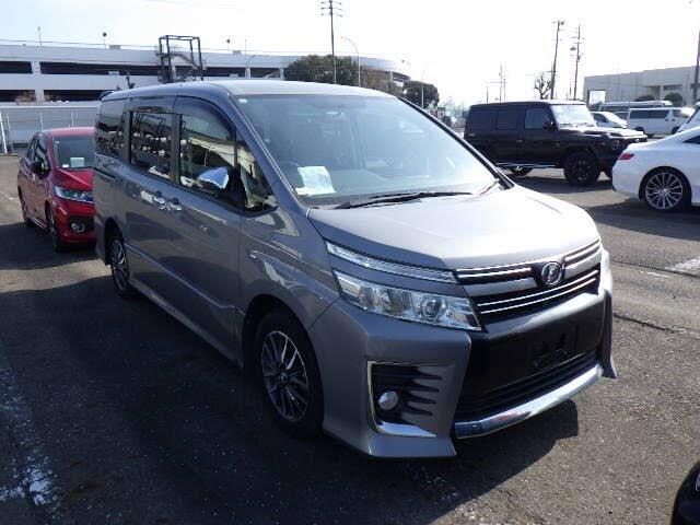 Used Toyota Voxy cars for sale - PistonHeads UK