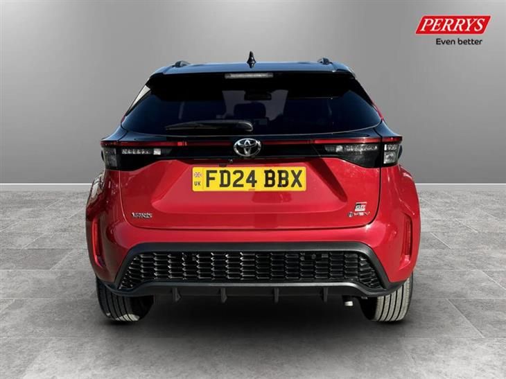 Toyota GR Yaris Toyota Yaris Cross 1.5 Hybrid 130 GR Sport 5dr CVT — миниатюра 3