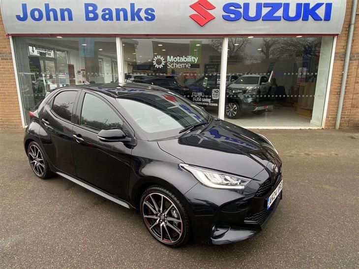 Toyota GR Yaris Toyota Yaris Cross 1.5 Hybrid 130 GR Sport 5dr CVT — миниатюра 2