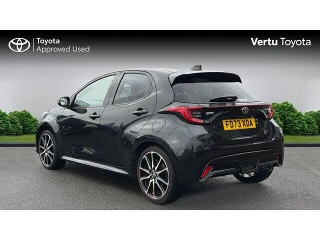 Toyota GR Yaris Toyota Yaris 1.5 Hybrid GR Sport 5dr CVT Hybrid Hatchback — миниатюра 4