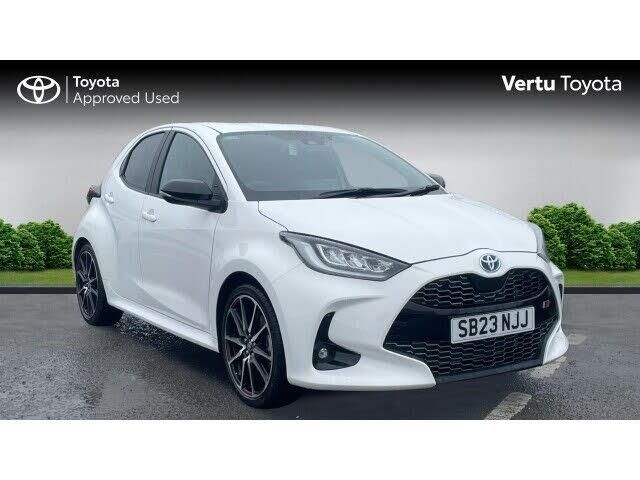Toyota GR Yaris Toyota Yaris 1.5 Hybrid GR Sport 5dr CVT Hybrid Hatchback — миниатюра 1