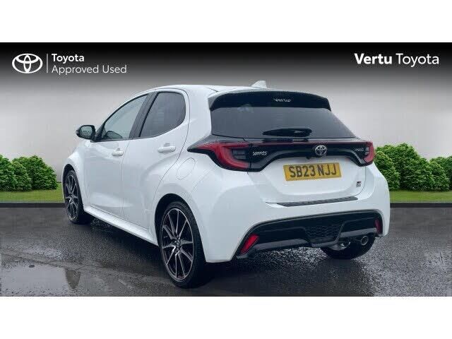 Toyota GR Yaris Toyota Yaris 1.5 Hybrid GR Sport 5dr CVT Hybrid Hatchback — миниатюра 4