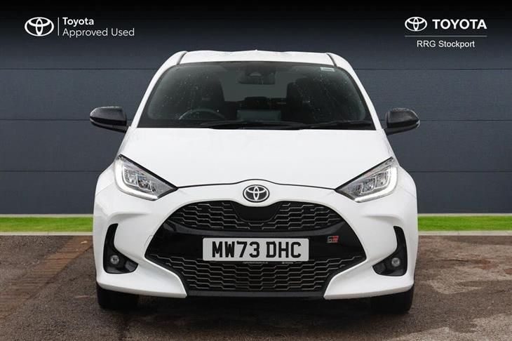 Toyota GR Yaris Toyota Yaris 1.5 VVT-h GR SPORT E-CVT Euro 6 (s/s) 5dr — миниатюра 3