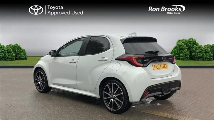 Toyota GR Yaris Toyota Yaris 1.5 VVT-h GR SPORT E-CVT Euro 6 (s/s) 5dr — миниатюра 4