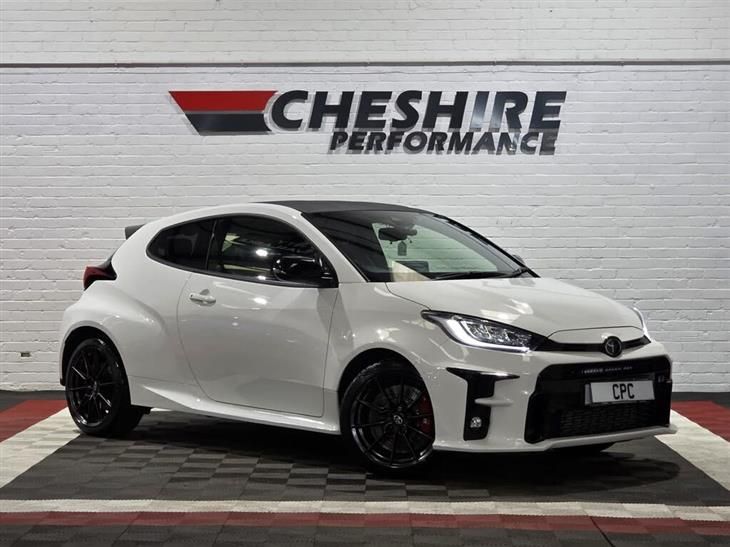 Toyota GR Yaris Toyota Yaris 1.6 T GR Circuit 3dr - 1 Owner+Ftsh+WRC Reg+Reverse Cam+Led Light — миниатюра 3