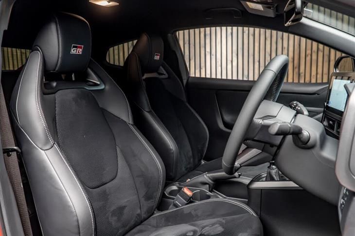 Toyota GR Yaris Toyota Yaris 1.6T GR AWD Euro 6 3dr — миниатюра 2