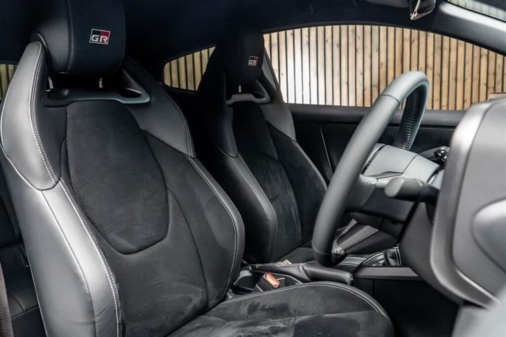 Toyota GR Yaris Toyota Yaris 1.6T GR DAT8 AWD Euro 6 3dr — миниатюра 2