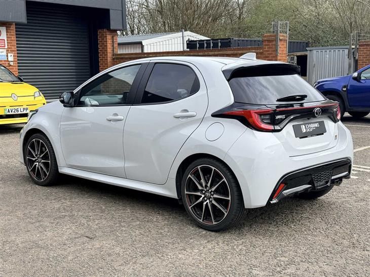 Toyota GR Yaris Toyota Yaris Gr Sport Hev Cvt — миниатюра 3