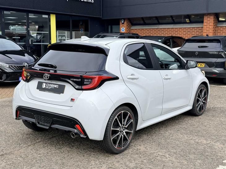 Toyota GR Yaris Toyota Yaris Gr Sport Hev Cvt — миниатюра 4