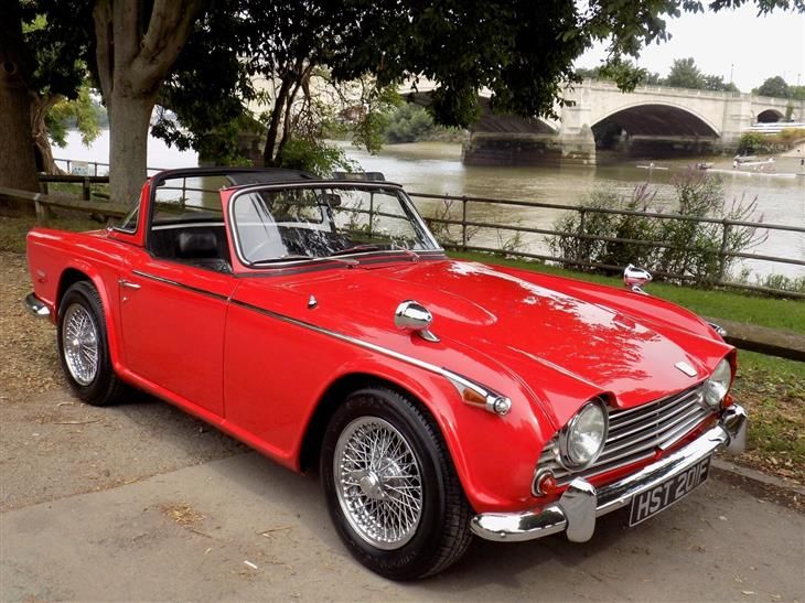 Triumph TR5