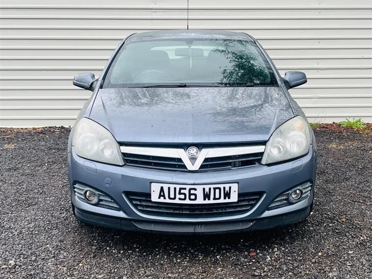 Vauxhall Astra 1.4i 16v SXi Sport Hatch 3dr - Image 2