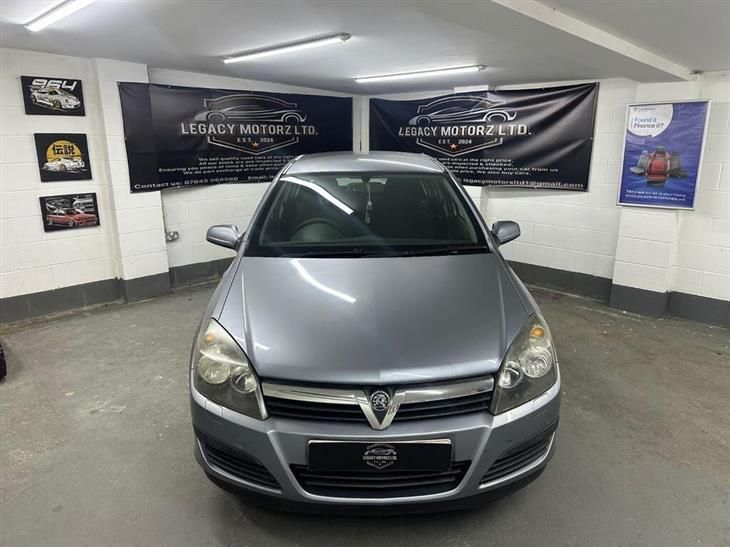 Cheap Vauxhall Astra 1.6 i 16v Life for sale in Rotherham, South Yorkshire