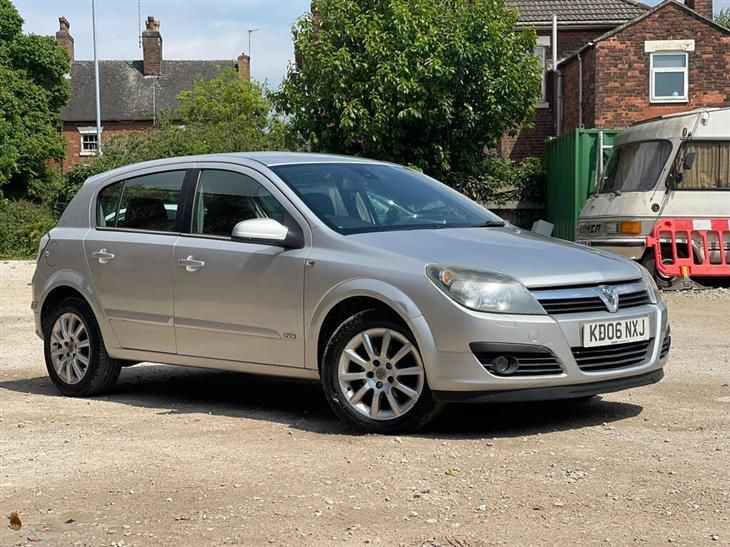 Cheap Vauxhall Astra DESIGN 16V 5-Door for sale in Burton upon Trent, Staffordshire