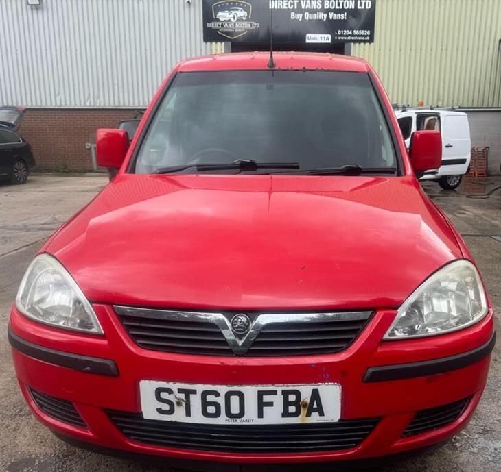 Vauxhall Combo 1.3 CDTi 1700 16v SE 3dr - Image 4