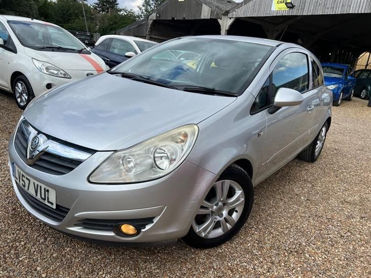 Cheap Vauxhall Corsa 1.2i 16v Club 3dr for sale in Bedford, Bedfordshire