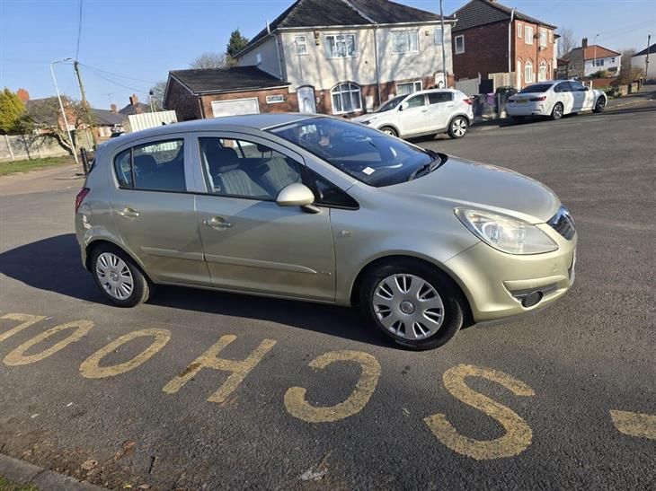 Cheap Vauxhall Corsa 1.2i 16v Club 5dr for sale in Wolverhampton, West Midlands