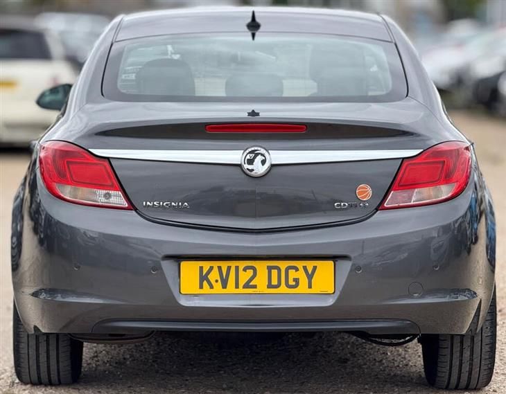Vauxhall Insignia 2.0 CDTi Elite Nav Auto 4WD Euro 5 4dr - Image 3
