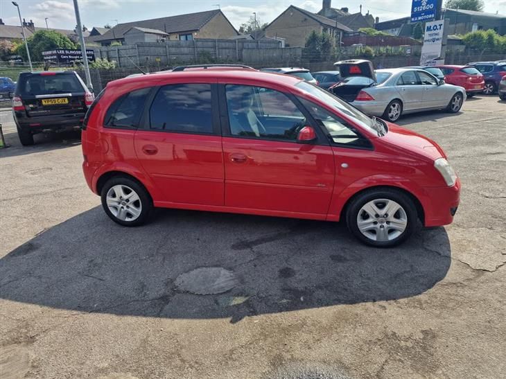 Cheap Vauxhall Meriva ACTIVE 5-Door for sale in Huddersfield, West Yorkshire