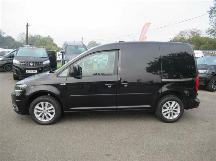 https://img.pistonheads.com/Fullsize/volkswagen/caddy/2-0-caddy-c20-highline-tdi-semi-auto/volkswagen-caddy-2-0-caddy-c20-highline-tdi-semi-auto-1083926901-3.jpg