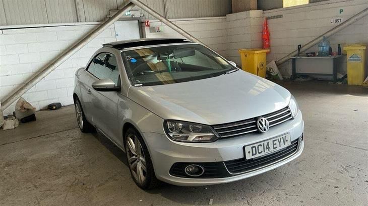 Volkswagen Eos 2.0 TDI BlueMotion Tech Sport Cabriolet Euro 5 (s/s) 2dr