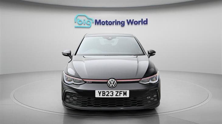 Volkswagen Golf GTI Mk8 Volkswagen Golf 2.0 TSI GTI Hatchback 5dr Petrol DSG Euro 6 (s/s) (245 ps) — миниатюра 3