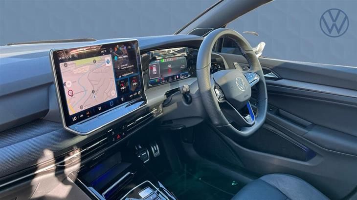 Volkswagen Golf R Mk8 Volkswagen Golf 2.0 TSI R Black Edition DSG 4Motion Euro 6 5-door — миниатюра 2