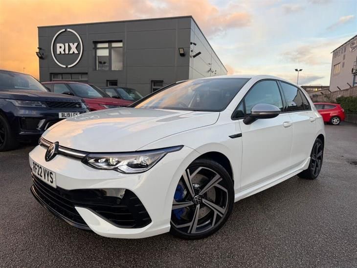 Volkswagen Golf R Mk8 Volkswagen Golf 2.0 TSI R Hatchback 5dr Petrol DSG 4Motion Euro 6-18" ALLOY WHEELS-HEATED STEERING WHEEL-BLUETOOTH-CRUISE CONTRO — миниатюра 2