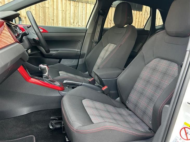 Volkswagen Polo GTI Volkswagen Polo 2.0 TSI GTI DSG Euro 6 (s/s) 5dr — миниатюра 4