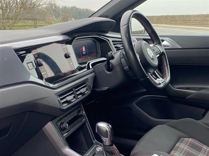 Volkswagen Polo GTI Volkswagen Polo GTI Plus TSI DSG - Virtual Cockpit & Apple CarPlay & Parking Sensors — миниатюра 4