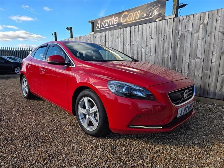 Volvo V40