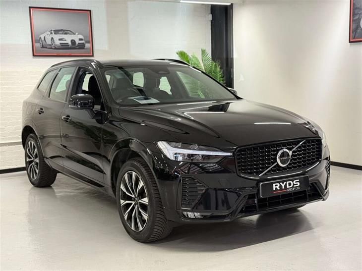Volvo XC60 + B4 MHEV Auto