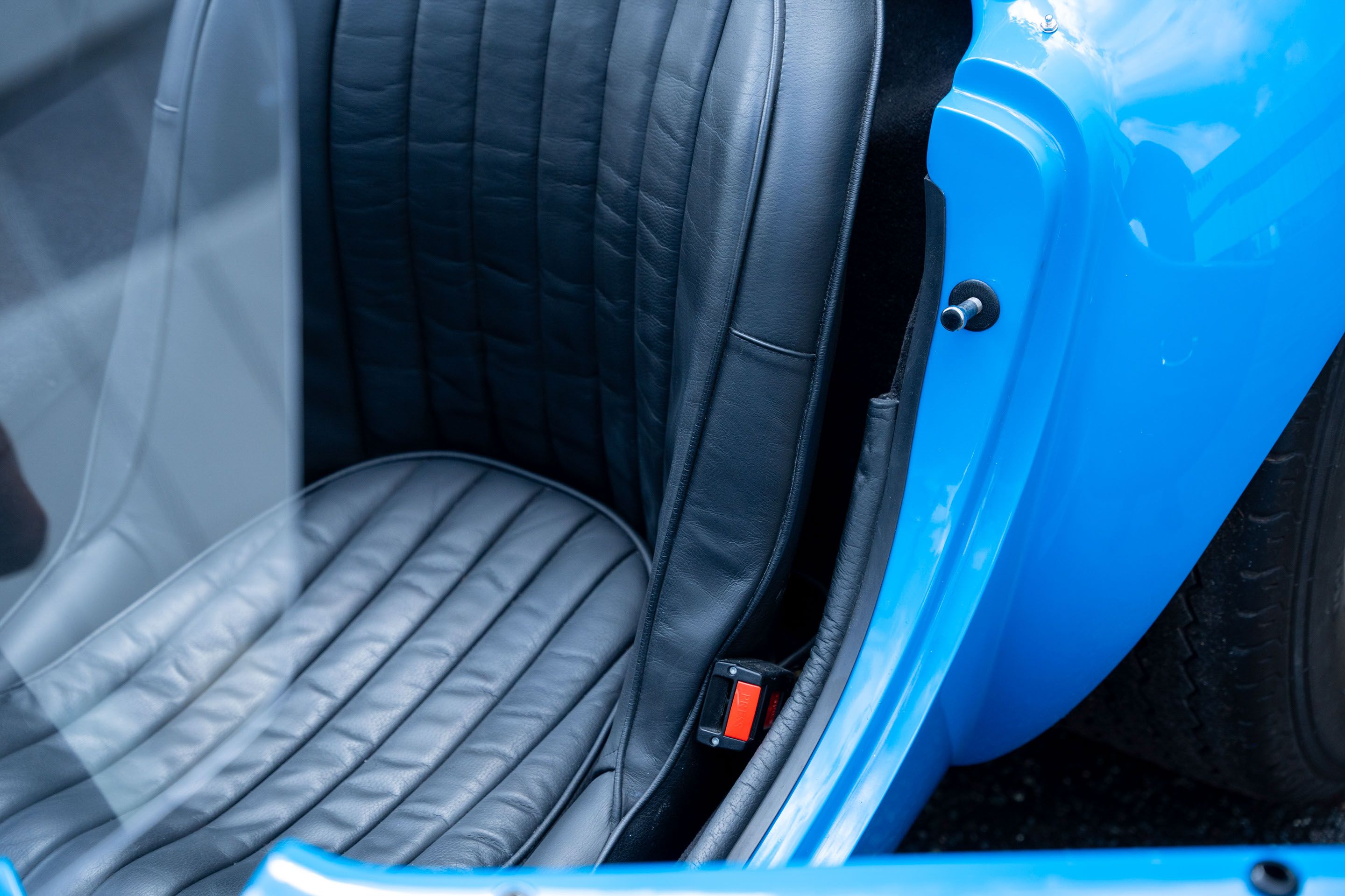 Photo 8 of 12 of 2021 AC Cobra Mk IV 378