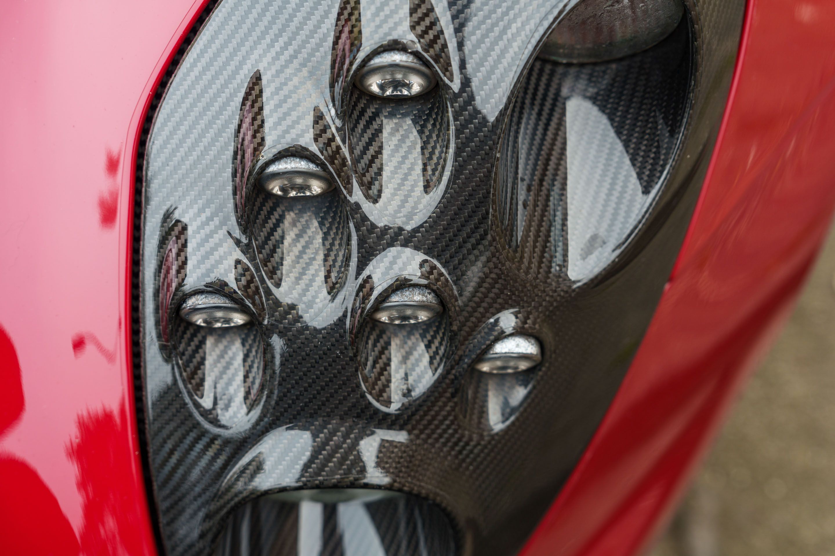 Photo 2 of 12 of 2016 Alfa Romeo 4C