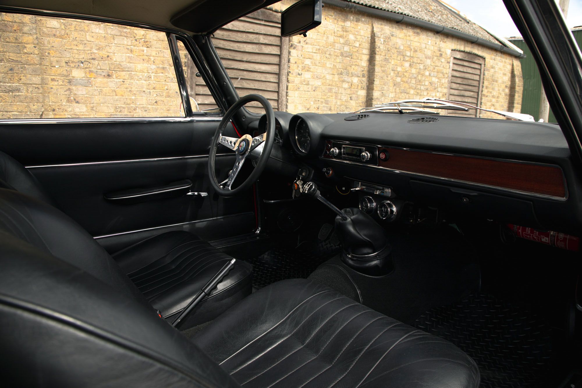 Photo 6 of 12 of 1972 Alfa Romeo GT Junior - 2.0L Fast Road