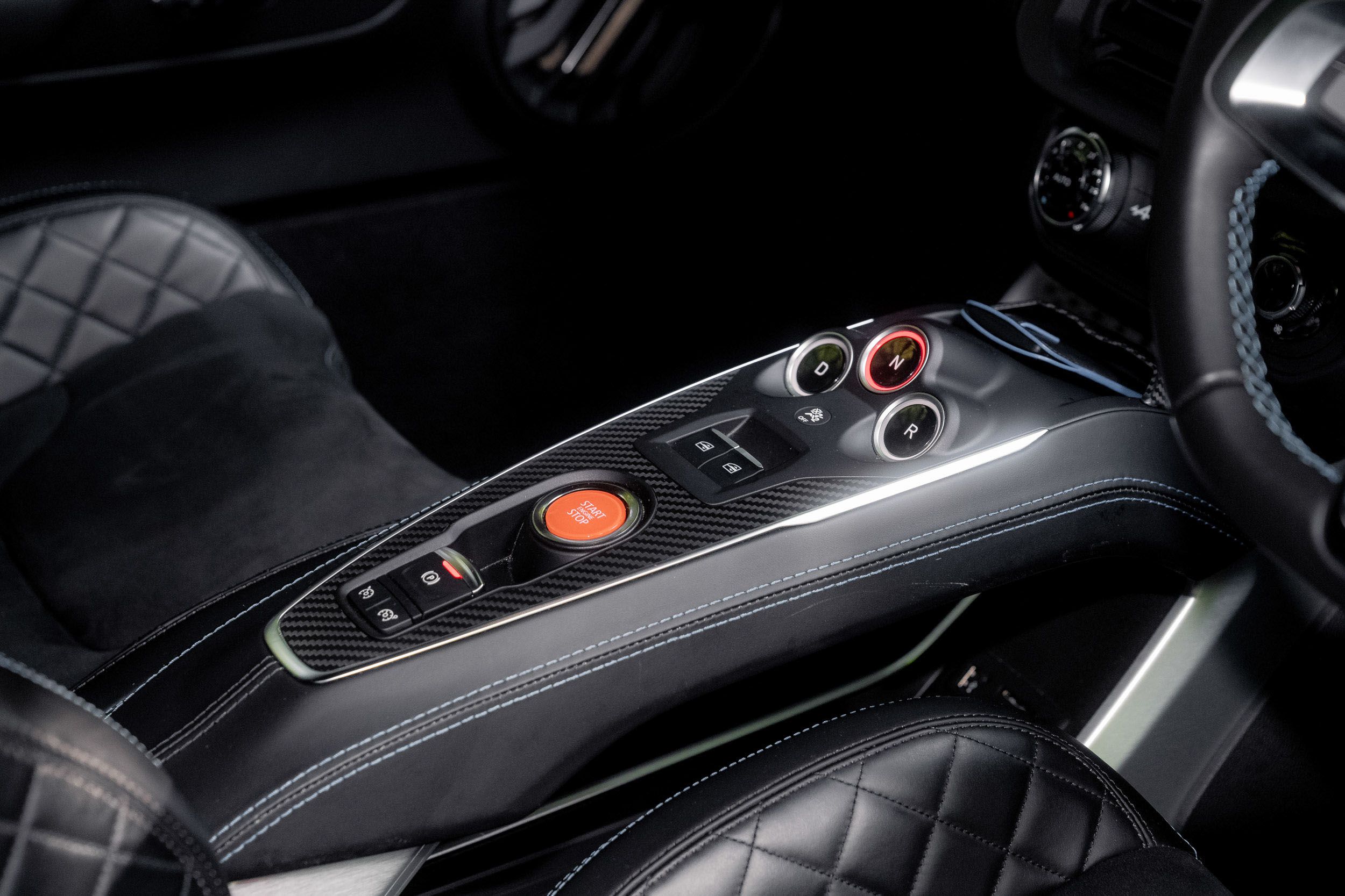 Photo 8 of 12 of 2019 Alpine A110 Pure