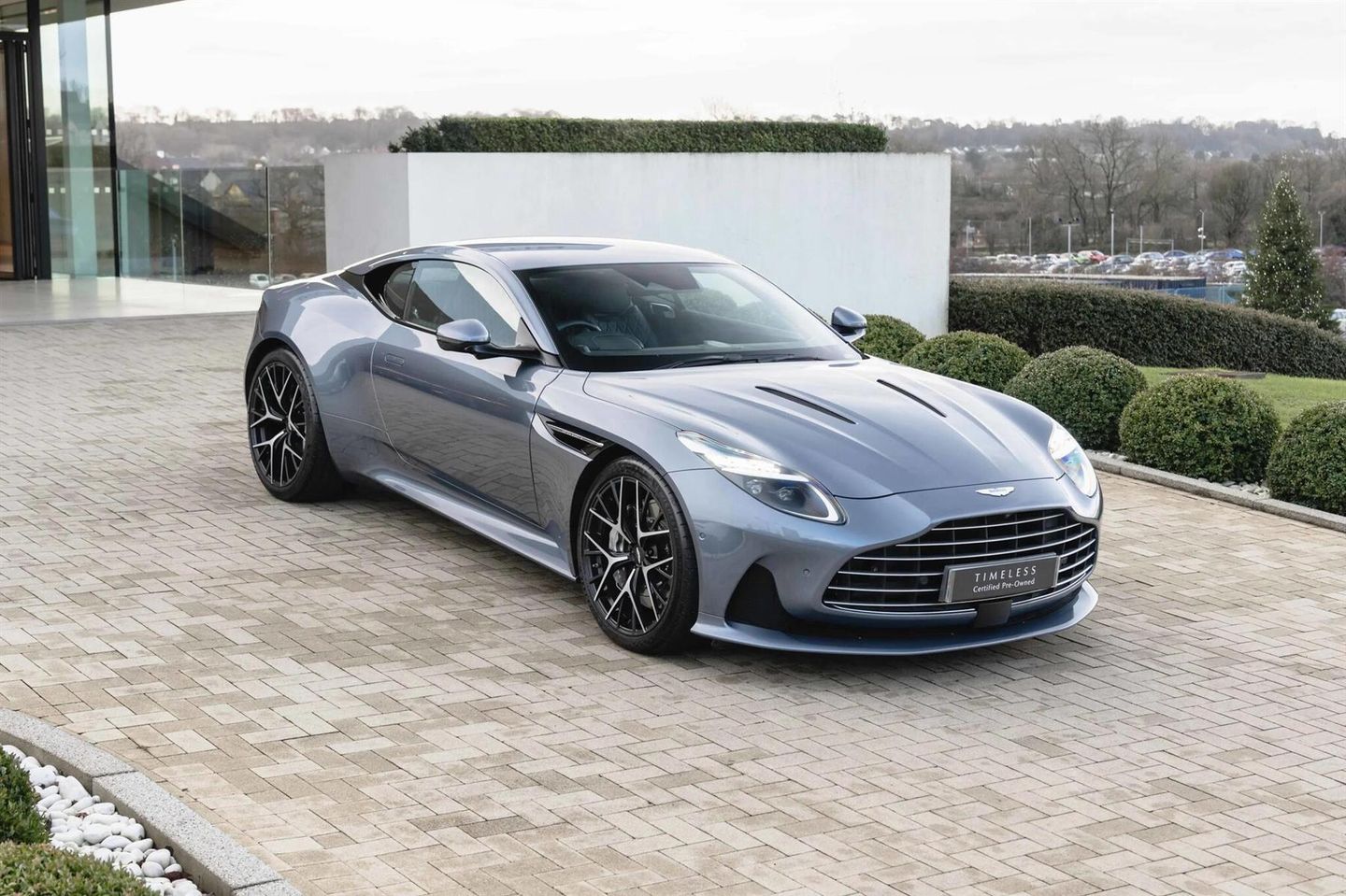 Used 2025 ASTON MARTIN DB12 V8 AUTO for sale - PistonHeads UK