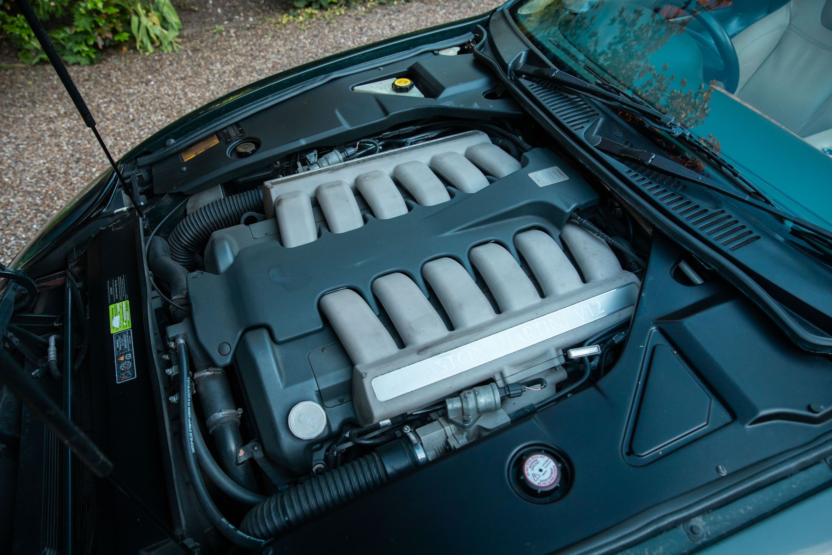 Photo 9 of 12 of 2003 Aston Martin DB7 Vantage Volante Auto