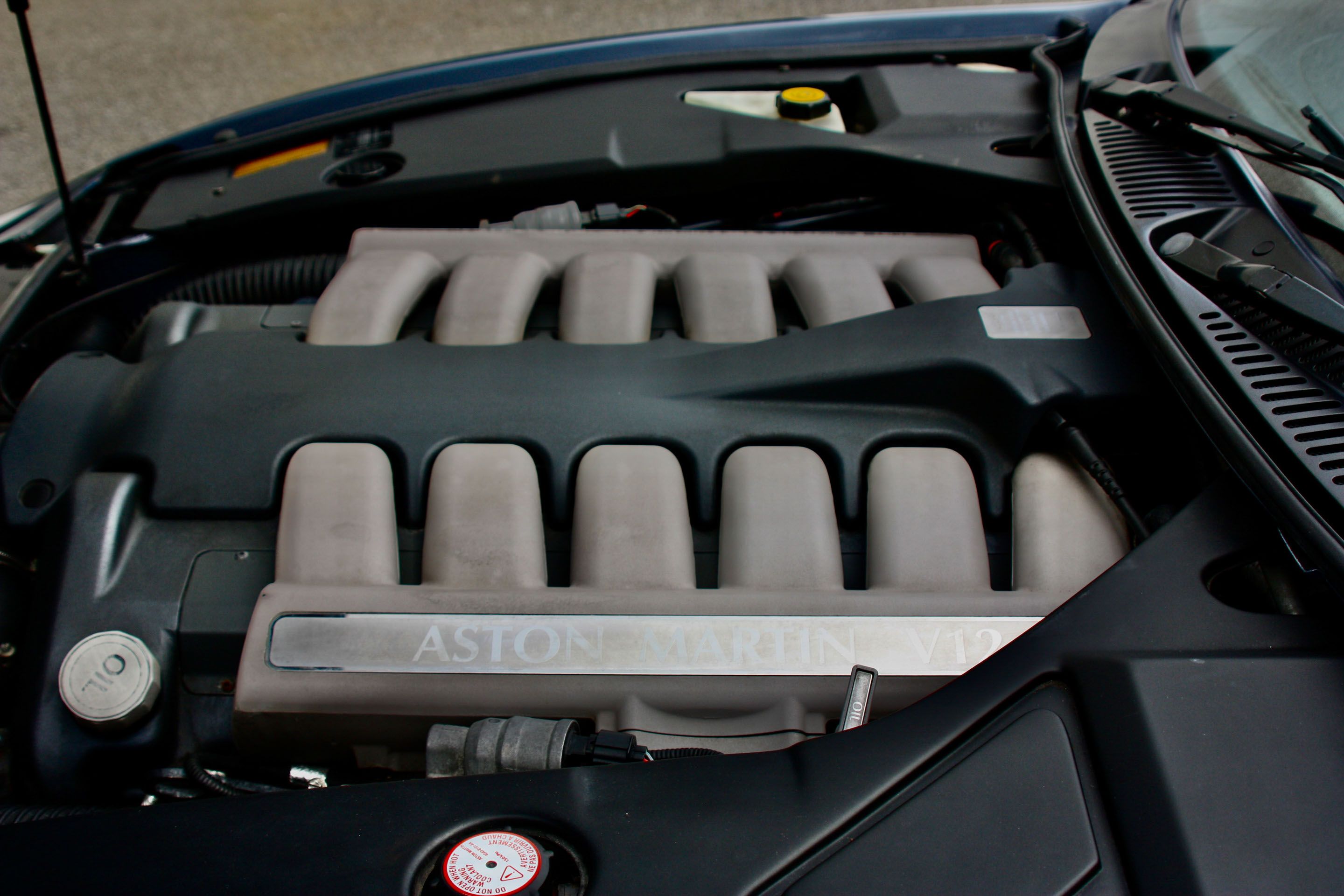 Photo 7 of 12 of 2004 Aston Martin DB7 Vantage Volante