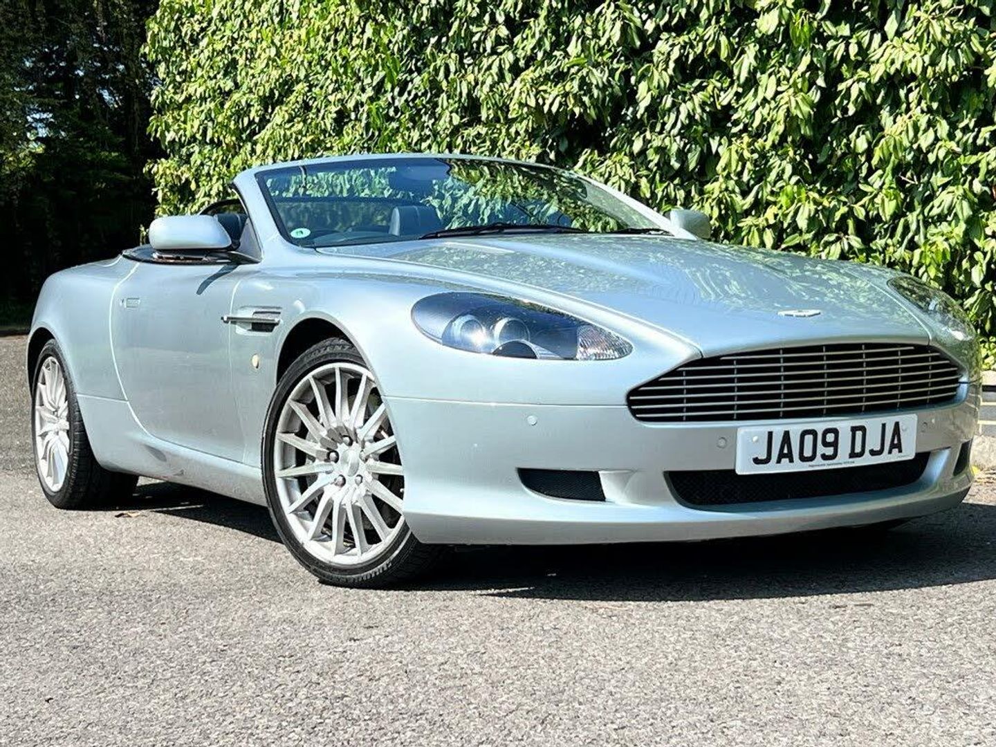 2009 ASTON MARTIN DB9