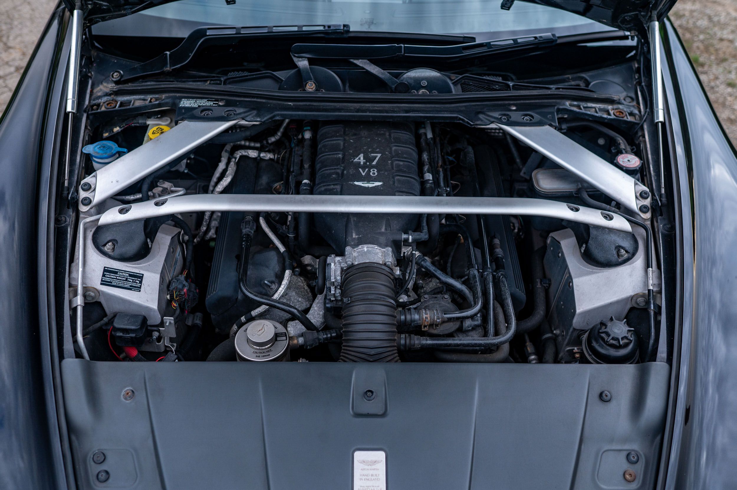 Photo 10 of 12 of 2012 Aston Martin V8 Vantage S Coupe - 1 Previous Owner
