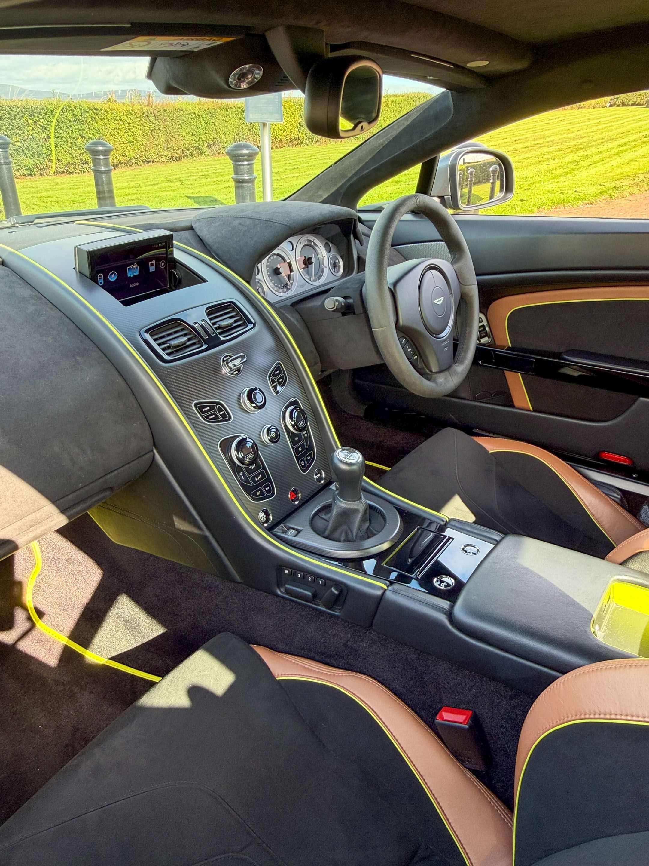 Photo 6 of 12 of 2019 Aston Martin V8 Vantage AMR - 1 Previous Owner