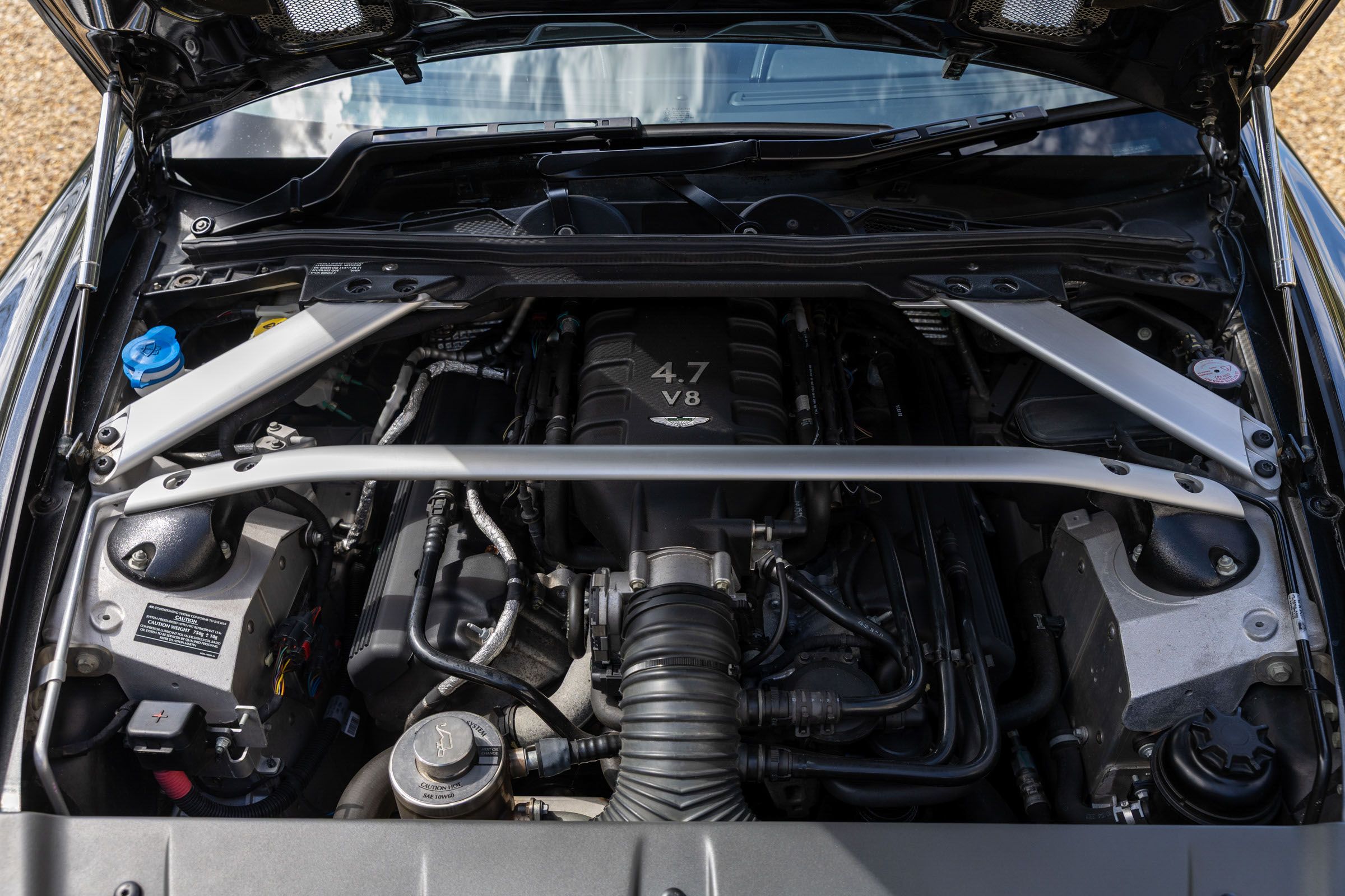 Photo 9 of 12 of 2014 Aston Martin SP10 Roadster
