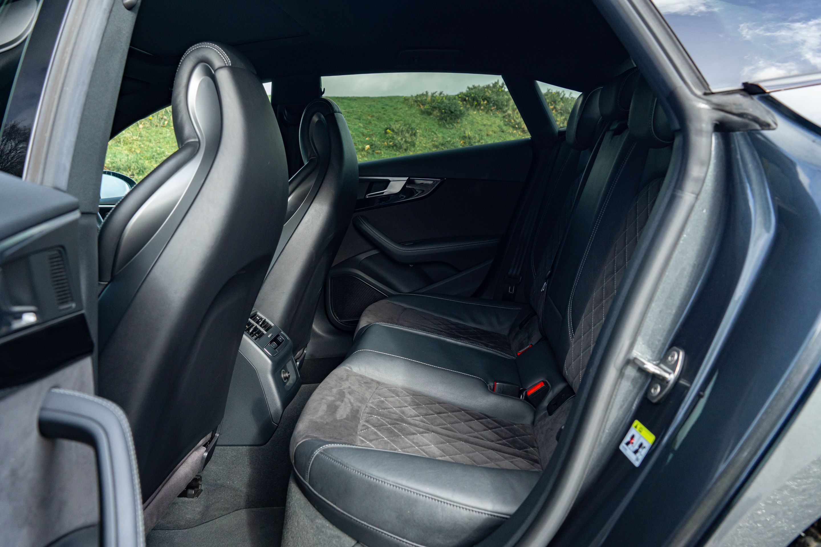 Photo 8 of 12 of 2019 Audi RS5 Sportback Sport Edition